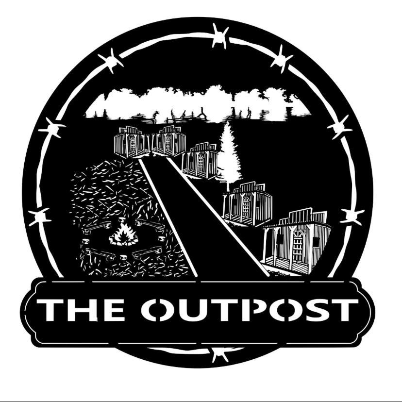 ホテル The Outpost Grand Rivers エクステリア 写真